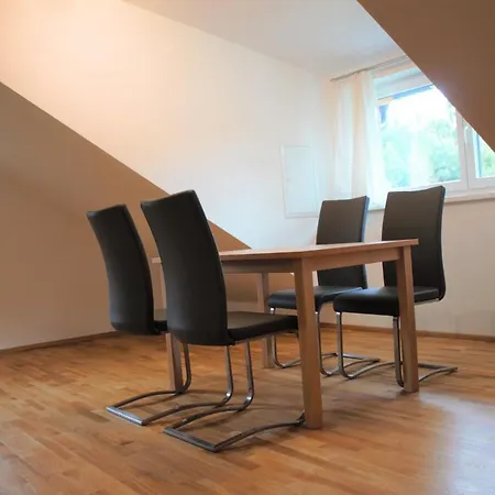 アパート Traun-haft